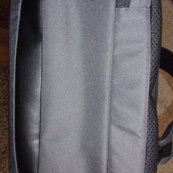 NWT-Stormtech Hedmark Commuter Backpack - Picture 10 of 11